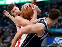 28圈娱乐- UFC赛场再起风云：荆楚青龙队击败岭东火狐队，脚步移动更到位全面提速抢占先机