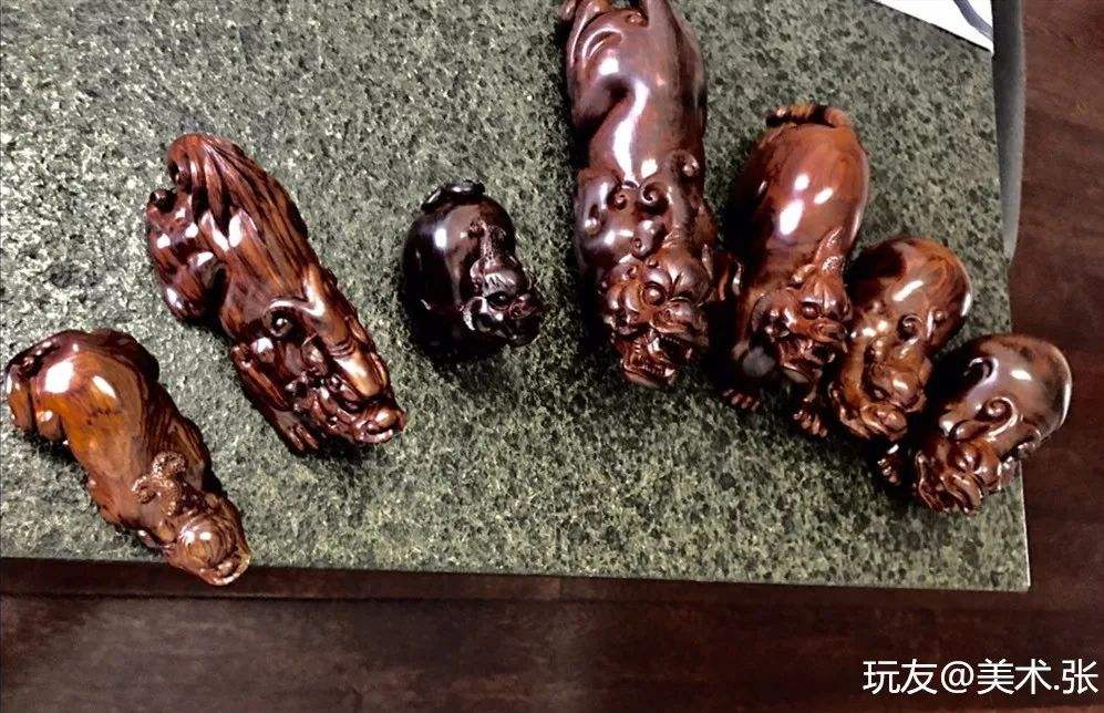 篮球夜战：江汉灰熊队鏖战江南貔貅队，速度优势明显。(篮球百分大战1v1)